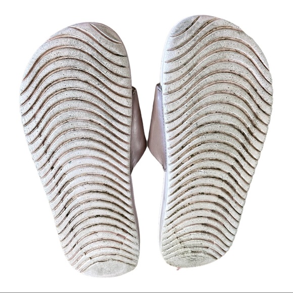 Nike kid’s slide sandals pink salmon - Picture 5 of 7